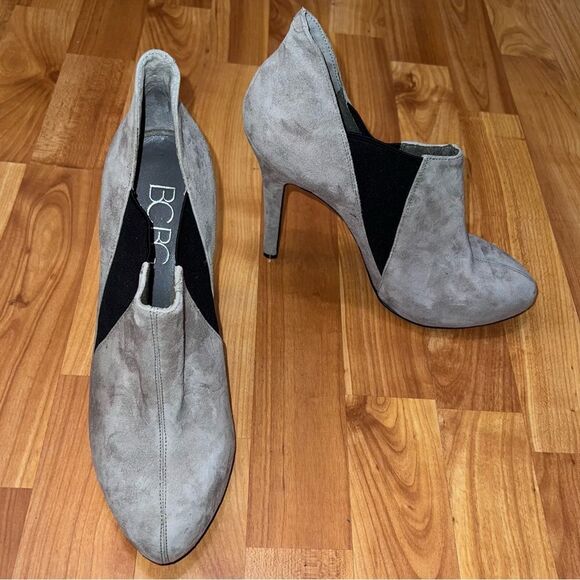 BCBG Paris Two-Tone Leather Heels - Picture 1 of 5